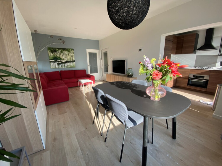 Appartement aan Julianaplantsoen 214, Diemen